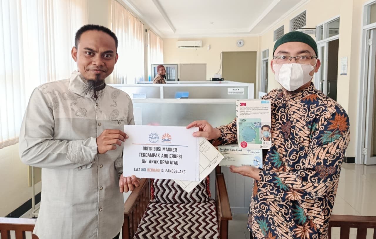 Anak Krakatau Erupsi, HSI BERBAGI Kirim 55 Box Masker ke Lembaga Pendidikan di Pandeglang